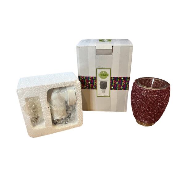 Scentsy Glitter Magenta Plug-In Nightlight Warmer Pink New Open Box Wax - Picture 1 of 7